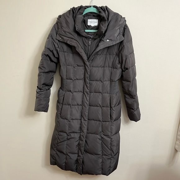 Jackets & Blazers - Cole Hann Down Coat. Size Medium.